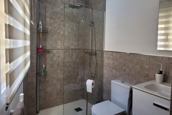 Reforma baños Almeria